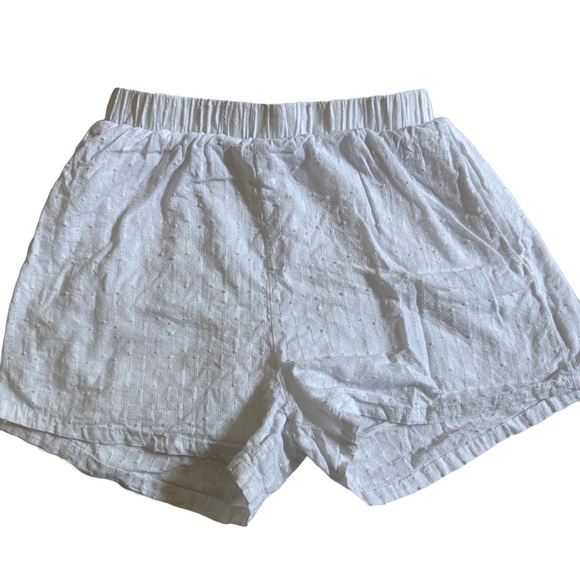 WHITE LONG SLEEVE BUTTON DOWN TOP AND SHORTS TWO PIECE LOUNGE SET / SWIM COVERUP - Picture 6 of 12